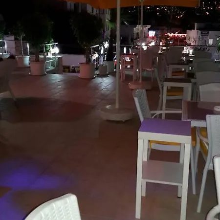Ozzy غومْبيت