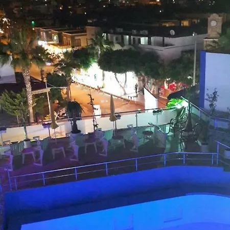 Hotel Ozzy